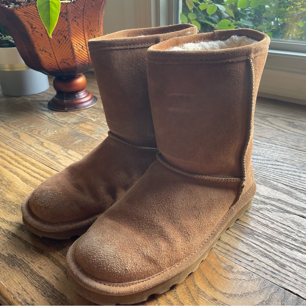 Bearpaw suede Boots Brown size 5